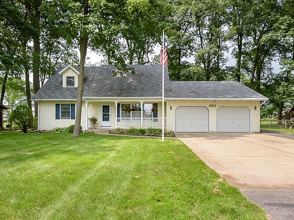 2nd image of 6211 Arrowhead Dr N