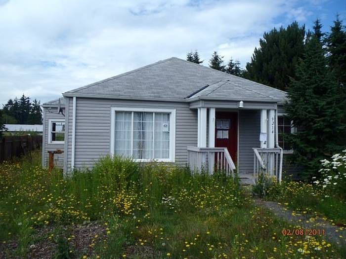1st image of 9214 50th Ave NE
