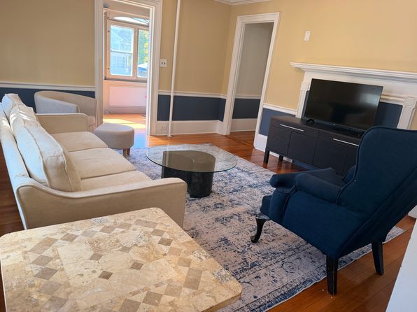 80 Lafayette Rd #1