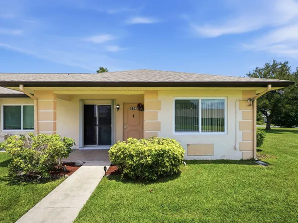 5852 Dream Court #35D, Fort Pierce, FL 34982