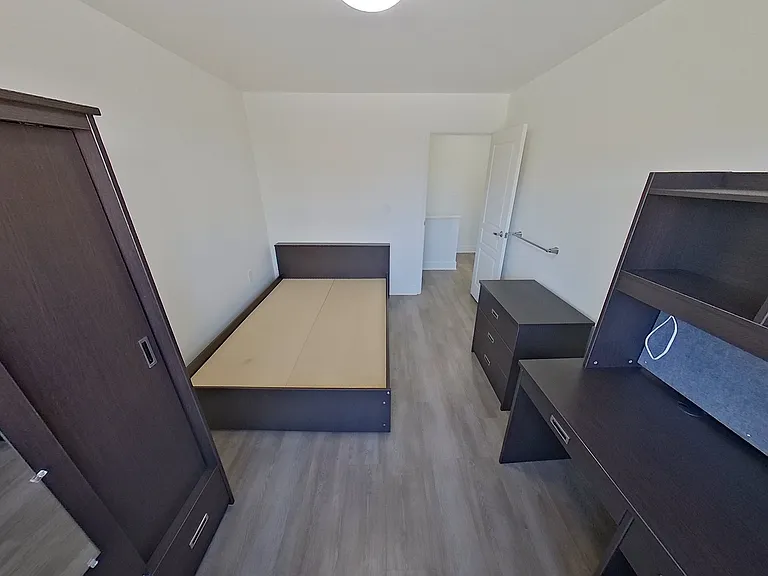 464 Frontenac St #16 — Photo 20