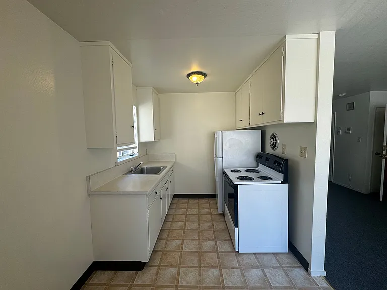 2428 Ellsworth St #103 — Photo 3