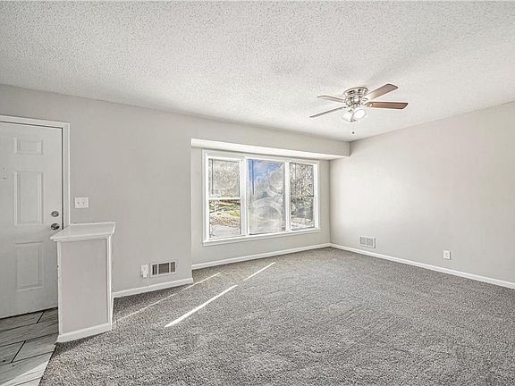 2nd image of 10214 Wheeling Ave