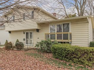 7737 Fern Dr, Mentor On The Lake, OH 44060