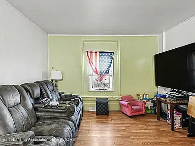 1612 S Washington Ave — Photo 1