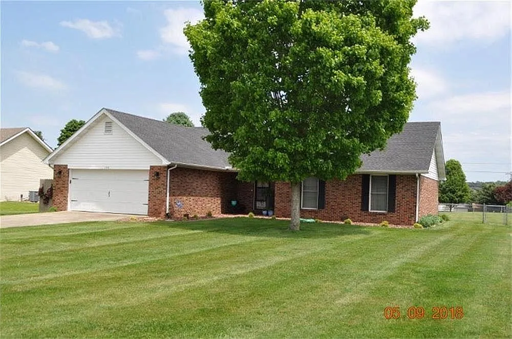 106 Lin Don Dr — Photo 1
