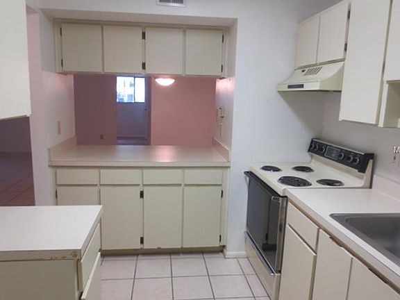 2nd image of 6010 Laketree Ln APT O