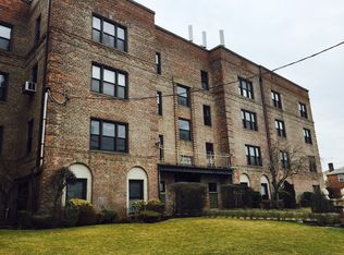 128-11 Newport Avenue #3B, Belle Harbor, NY 11694