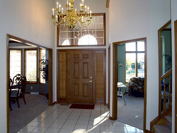 5th image of 5320 New Haven Ct