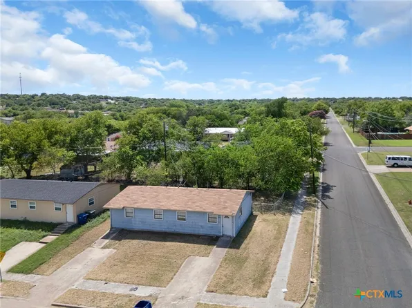 1202 S 3rd St, Copperas Cove, TX 76522