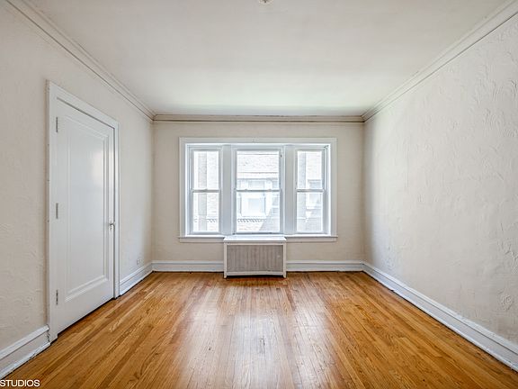 4th image of 5419 W Montrose Ave #5425-N2