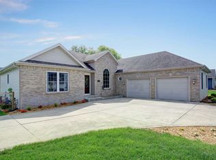 10384 Heather Brooke Dr, Osceola, IN 46561