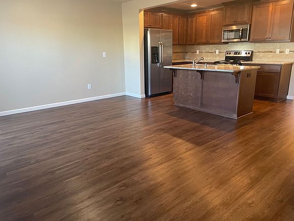 4th image of 9700-9816 NE 76th Way #9802
