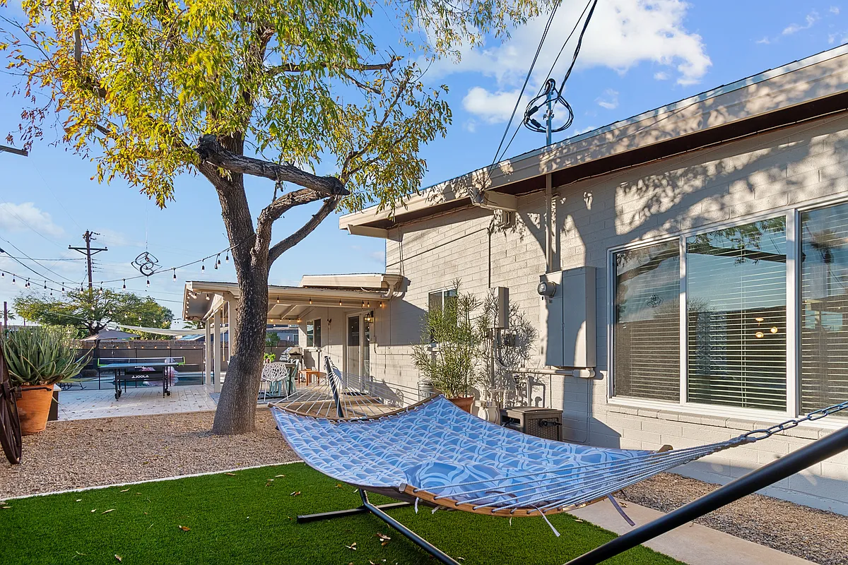 Building Photo - 7303 E Cypress St