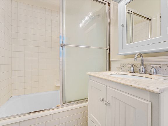 3rd image of 325 N Stanley Ave #327