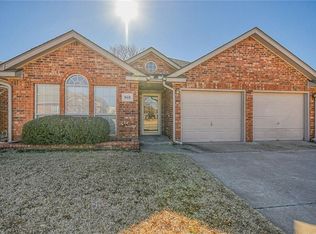 940 Pinebrooke Ct, Norman, OK 73072