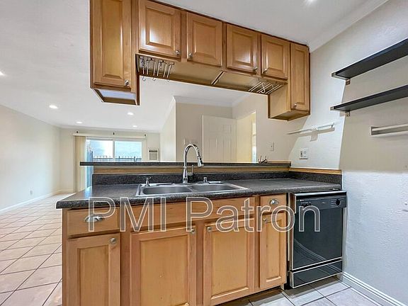 4th image of 5585 E Pacific Coast Hwy Unit 137