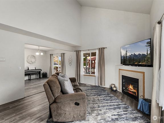 5th image of 9616 Park Ave S