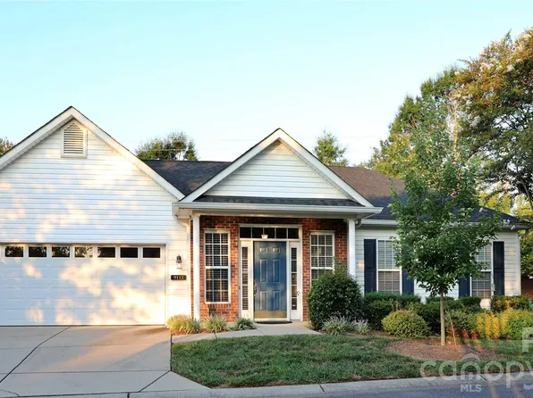 9112 Duckhorn Dr, Charlotte, NC 28277
