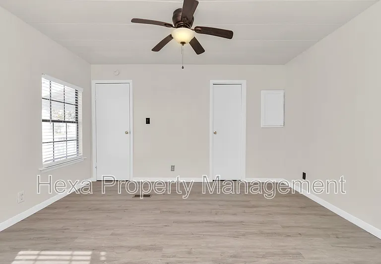 2511 FM 646 Rd N #6 — Photo 16