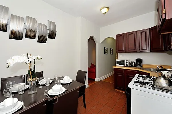 Rented by Eisenberg Exclusives | media 67