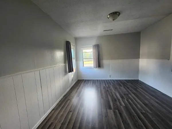 5716 Wilshire Blvd — Photo 3