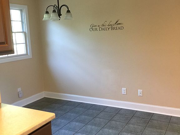 Eating area in kitchen