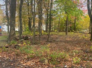 1318 Norfolk Rd, Tobyhanna, PA 18466