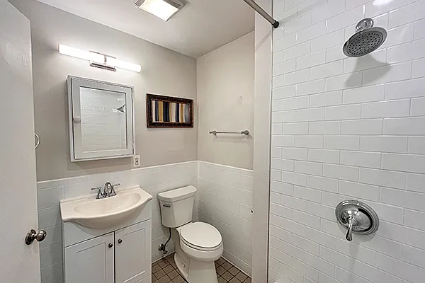 162 Broadway #162-2 — Photo 4