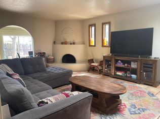 3233 Calle De Molina, Santa Fe, NM 87507