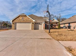 2313 N Fork Dr, Oklahoma City, OK 73160