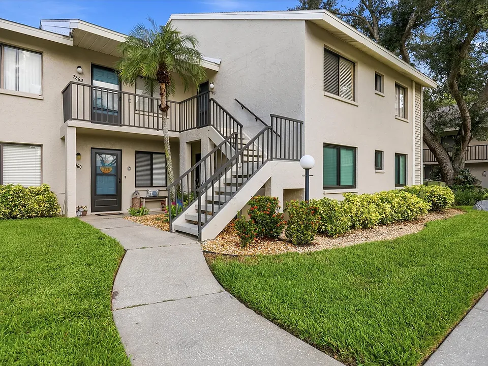 7858 Eagle Creek Dr
