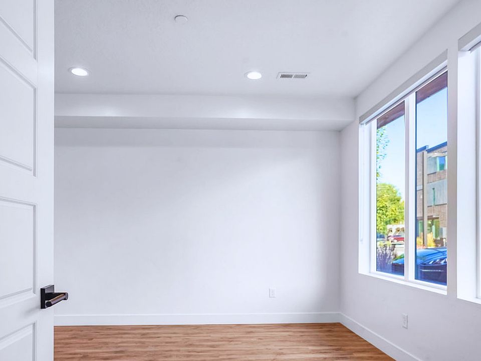 Peak Interior-5