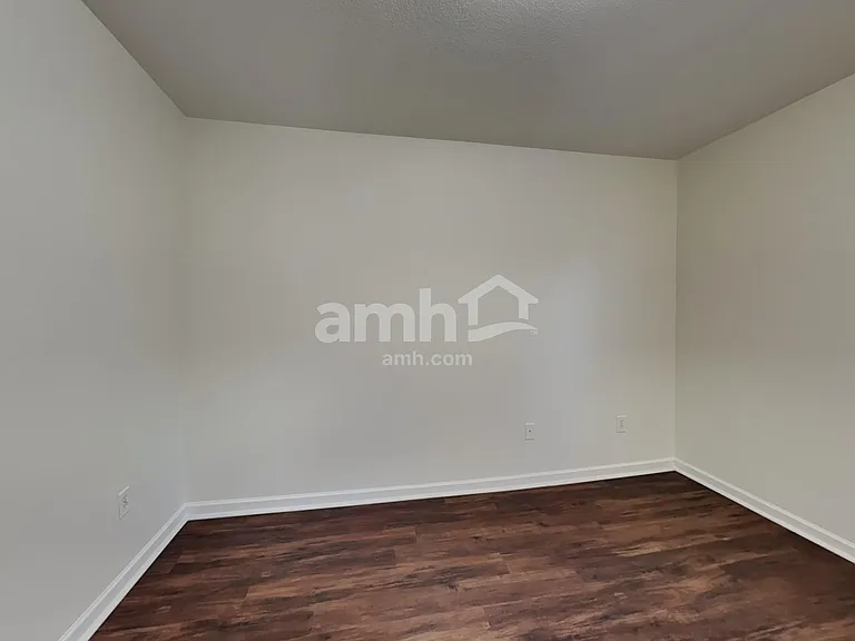 201 Cassidy Ct — Photo 18