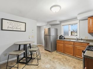 34 Savoy Ave, Springfield, MA 01104