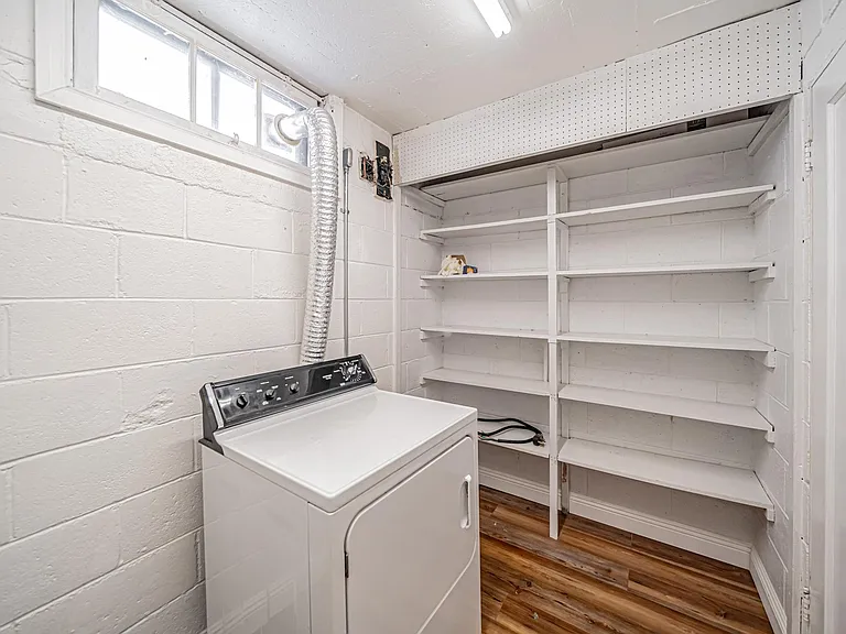 Laundry / Storage