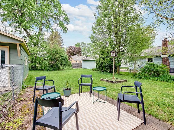 2nd image of 143 Rhodes St