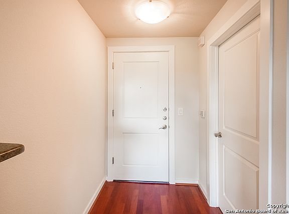 3rd image of 7342 Oak Manor Dr