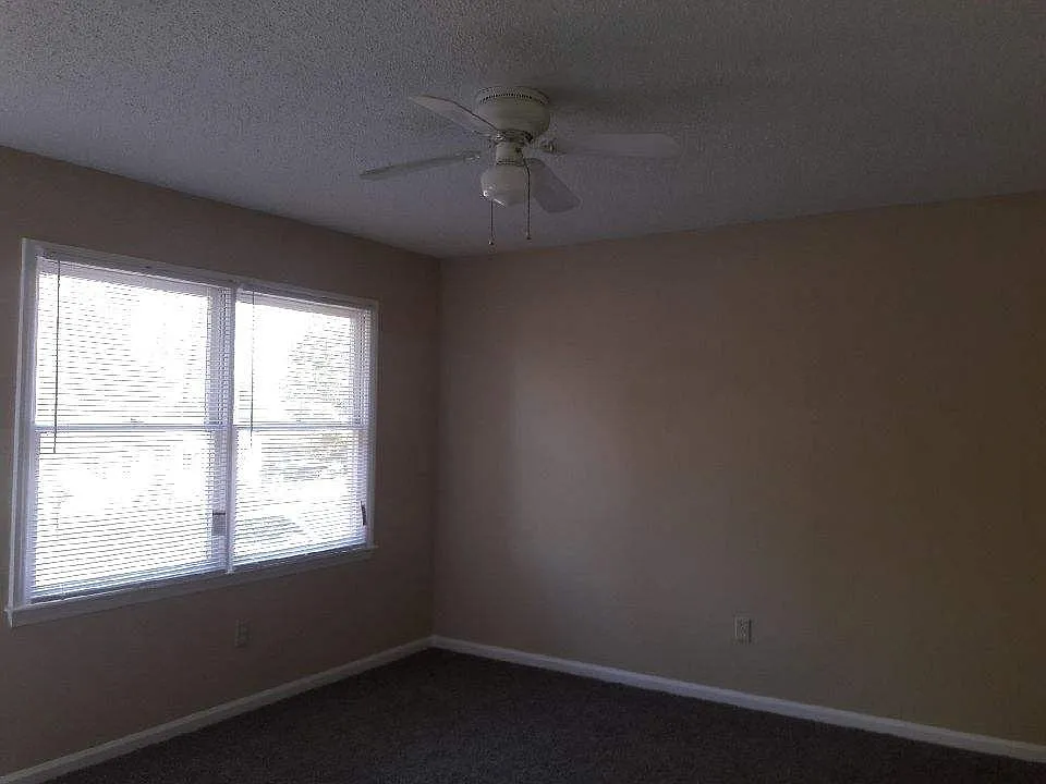 High Point Houses - 2818 — Photo 4