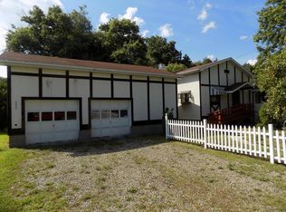 3275 Pittsburgh Rd, Perryopolis, PA 15473