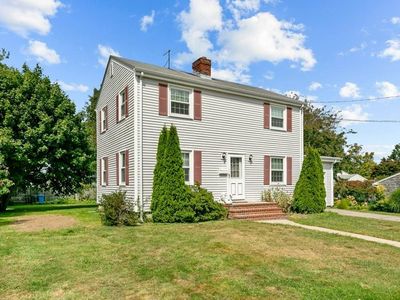 3 Donald Dr, Middletown, RI, 02842