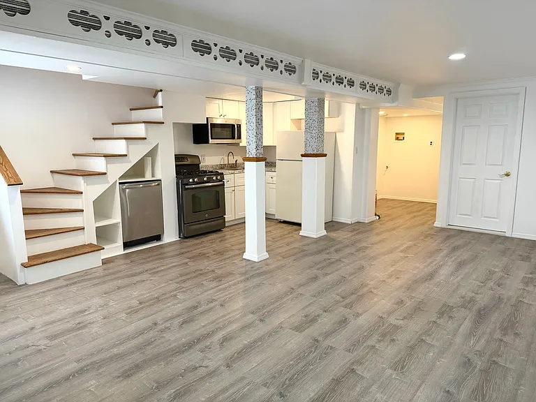 189 Crown St #LL — Photo 3