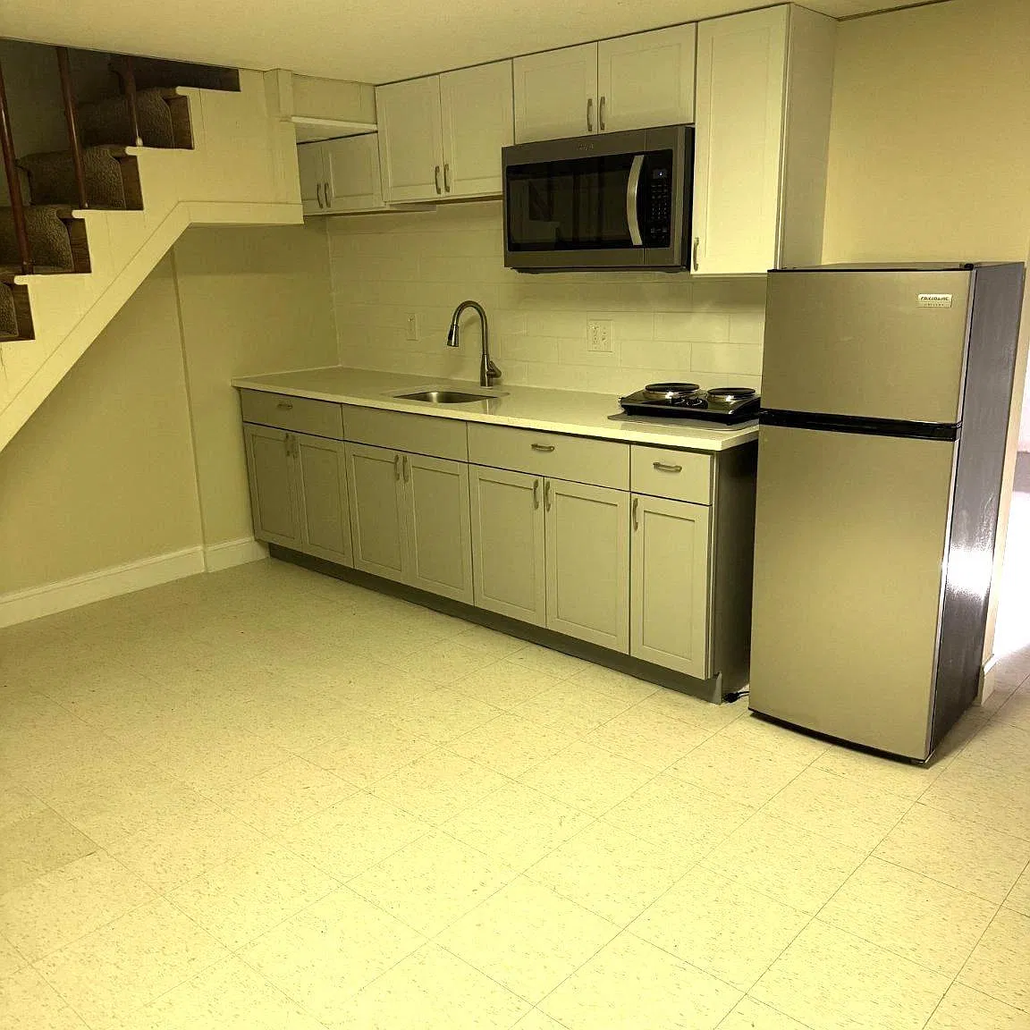 Studio, 1.0 bath, 269 sqft, $800 — Photo 2