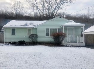 732 Hillview Ct, Lewiston, NY 14092