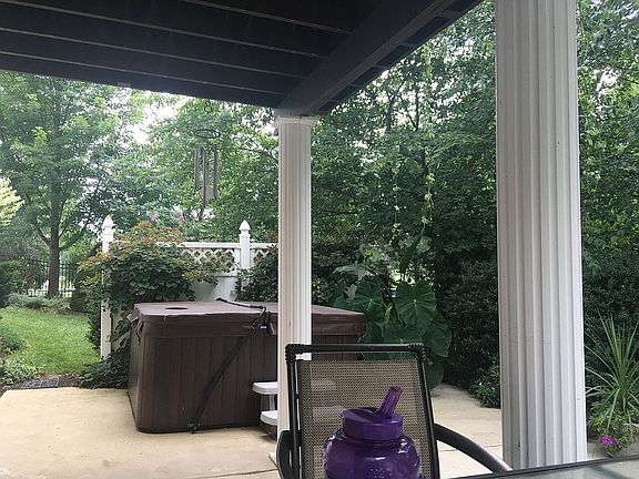 5th image of 5355 Greenbriar Dr