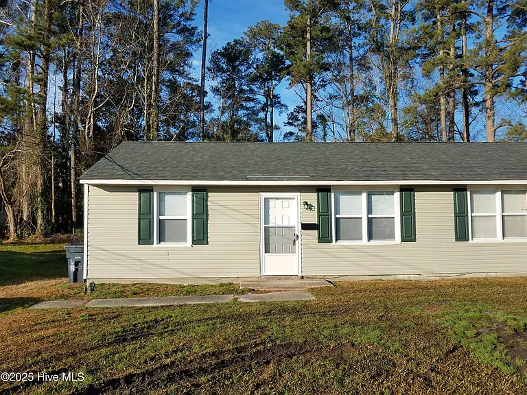 1217 Davis St — Photo 1