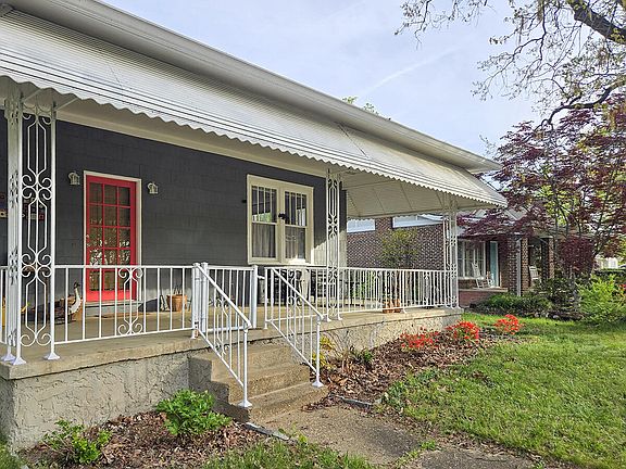 5th image of 709 Old Dallas Rd