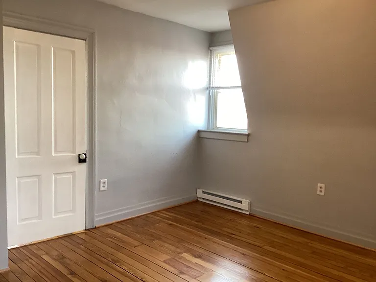 39-43 E Main St — Photo 20