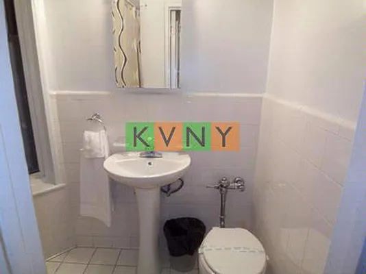 Rented by KVNY Soho | media 22