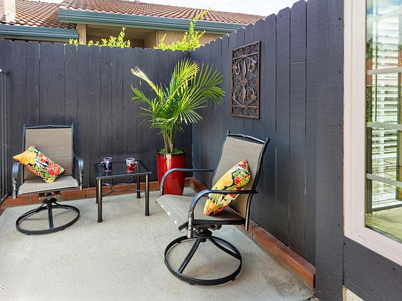 4th image of 13768 Laurelhurst Rd